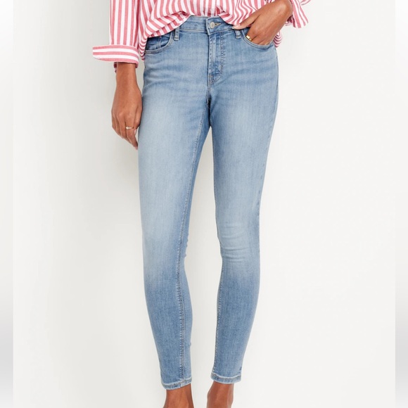 Mid-Rise Rockstar Super-Skinny Jeans - Picture 2 of 3